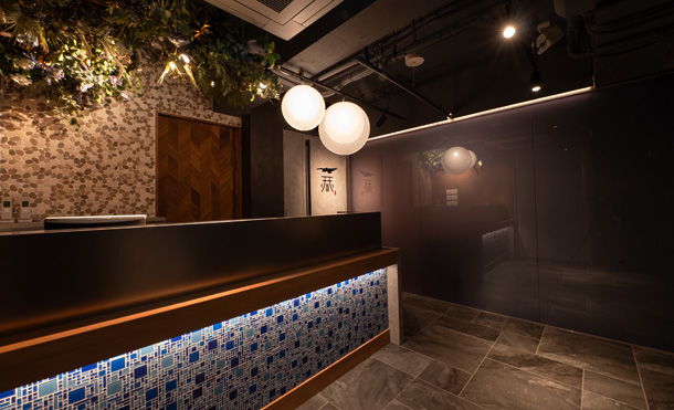 1フロア100坪 いちたか【博多駅前通り店】